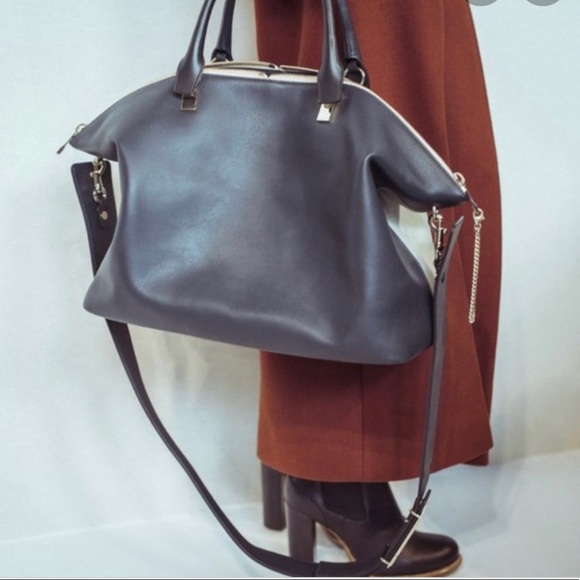 Chloe Bailey Tote Bag - Picture 17 of 17